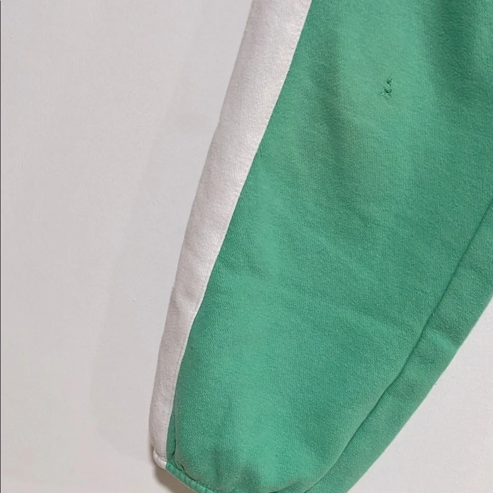 🛍️5️⃣ / 💲2️⃣5️⃣🛍️ - GAP Kids Green Sweatpants